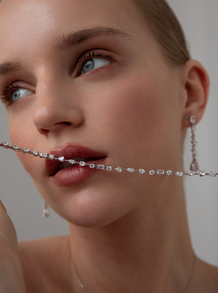 Pulsera de plata con circonitas blancas en múltiples tallas