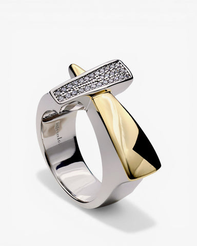 Anillo bicolor de plata con circonitas diseño geometrico