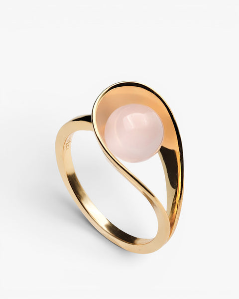 Gold-plated silver ring with pink cabochon stone