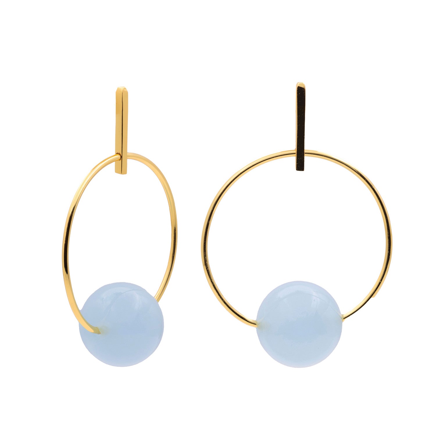 Pendientes aro de plata bañada en oro con piedra azul cielo
