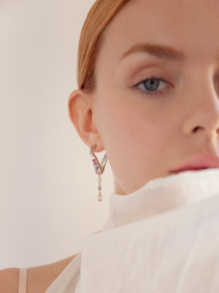 Boucles d'oreilles en argent avec pierres multicolores roses, vertes, ambrées et violettes