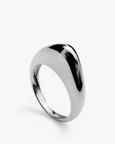 Anillo de plata original diseño punta estilo moderno y elegante