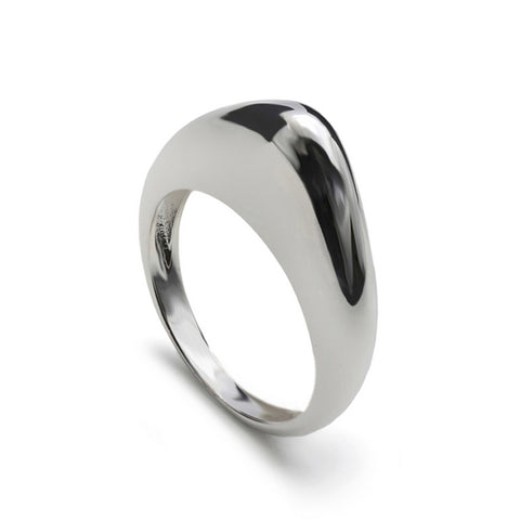 Bague originale en argent au design pointu | style moderne et élégant
