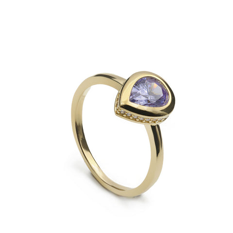 Anillo pequeño en forma de gota con piedra en tono purpura