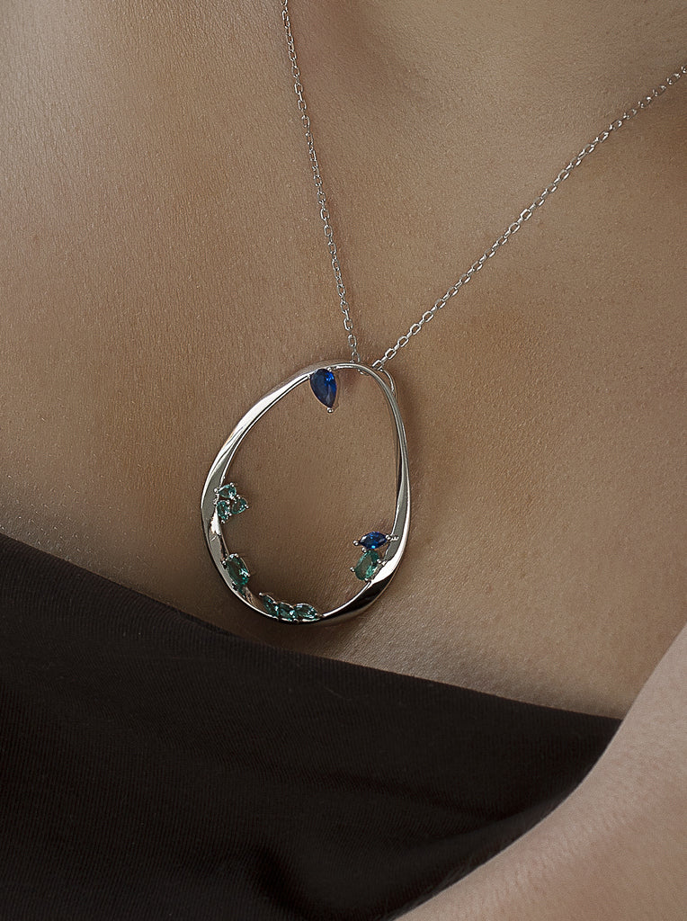 Anillo de plata grandes originales con gemas en tonos azules