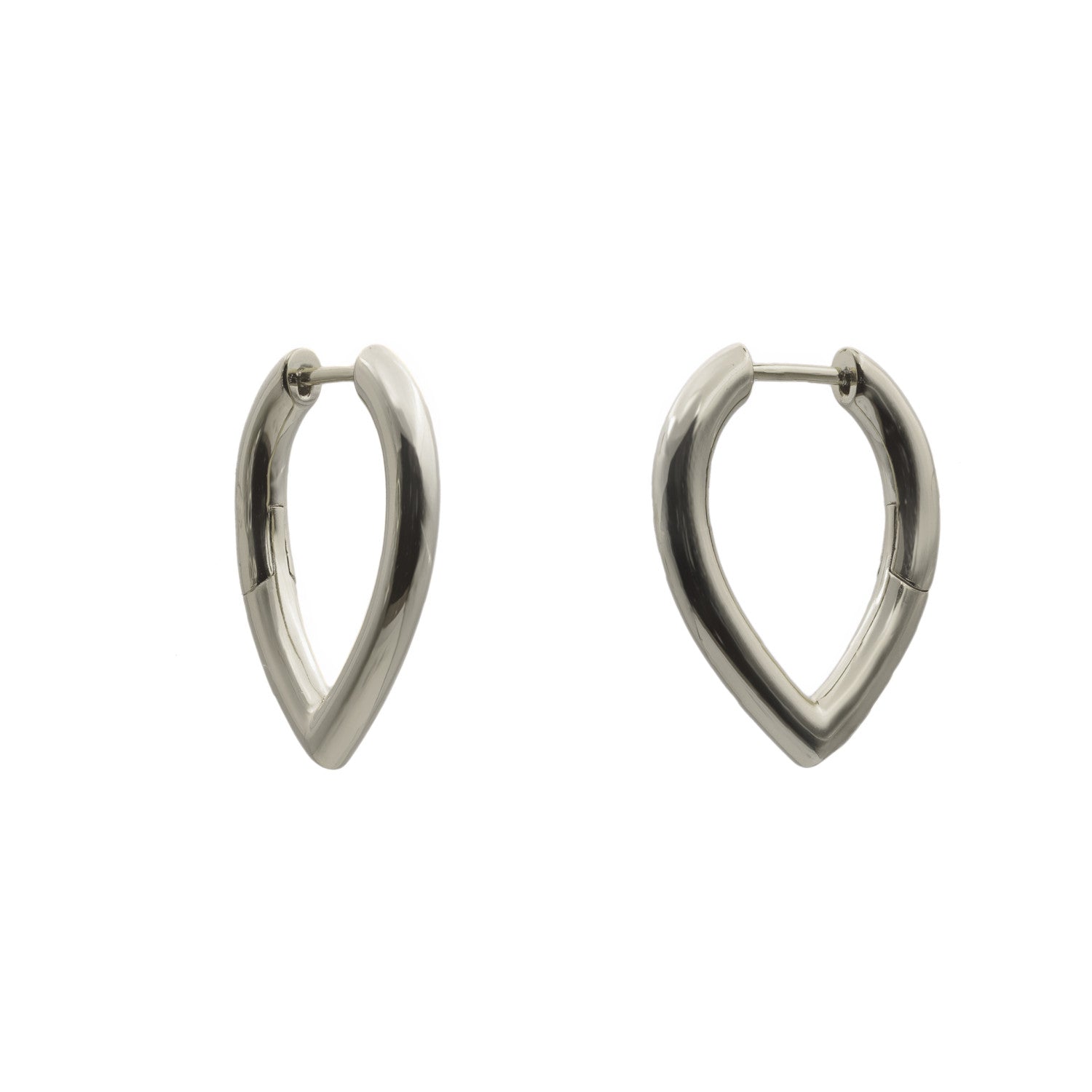 Pendientes aro de plata diseño de punta ovalado