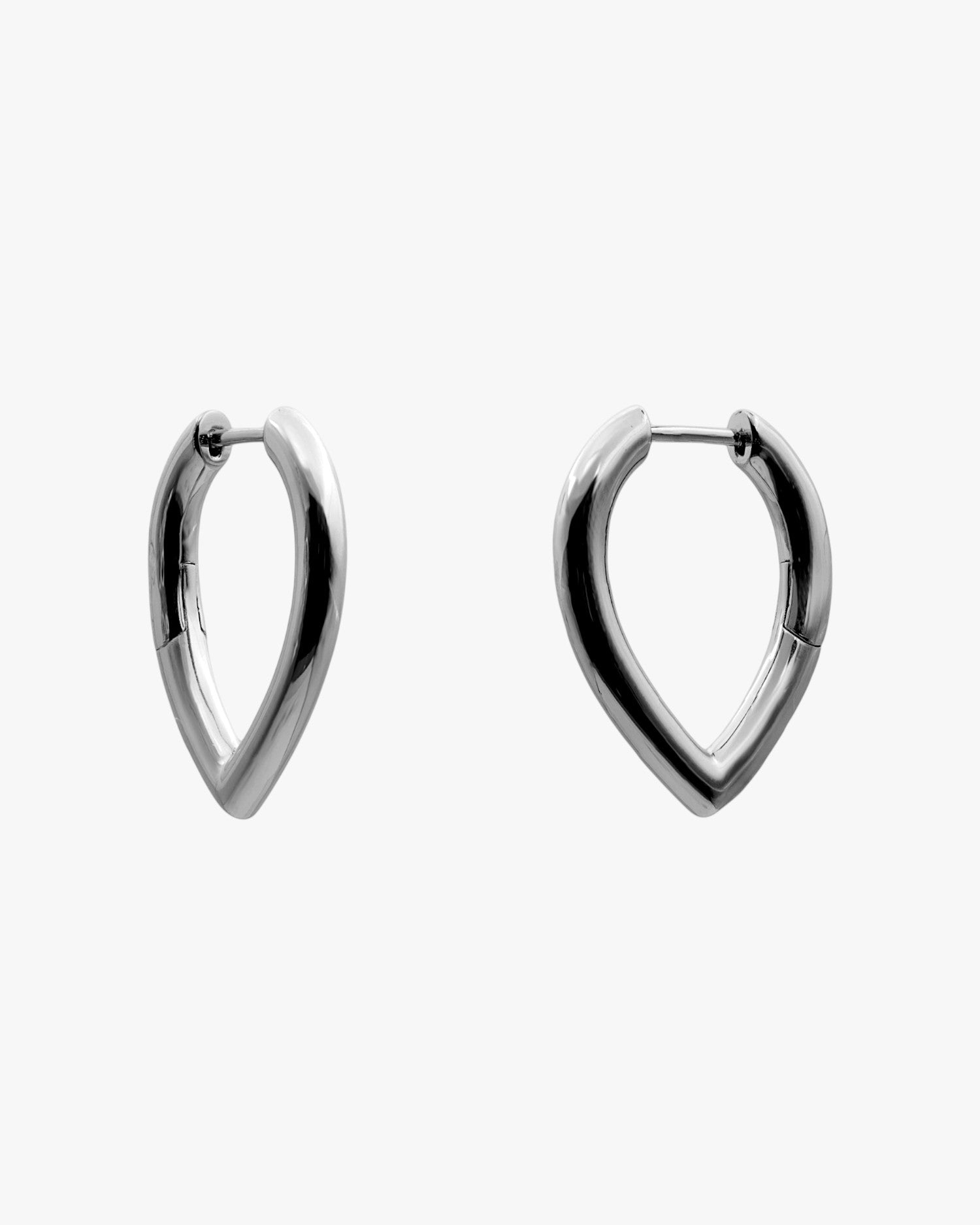 Pendientes aro de plata diseño de punta ovalado