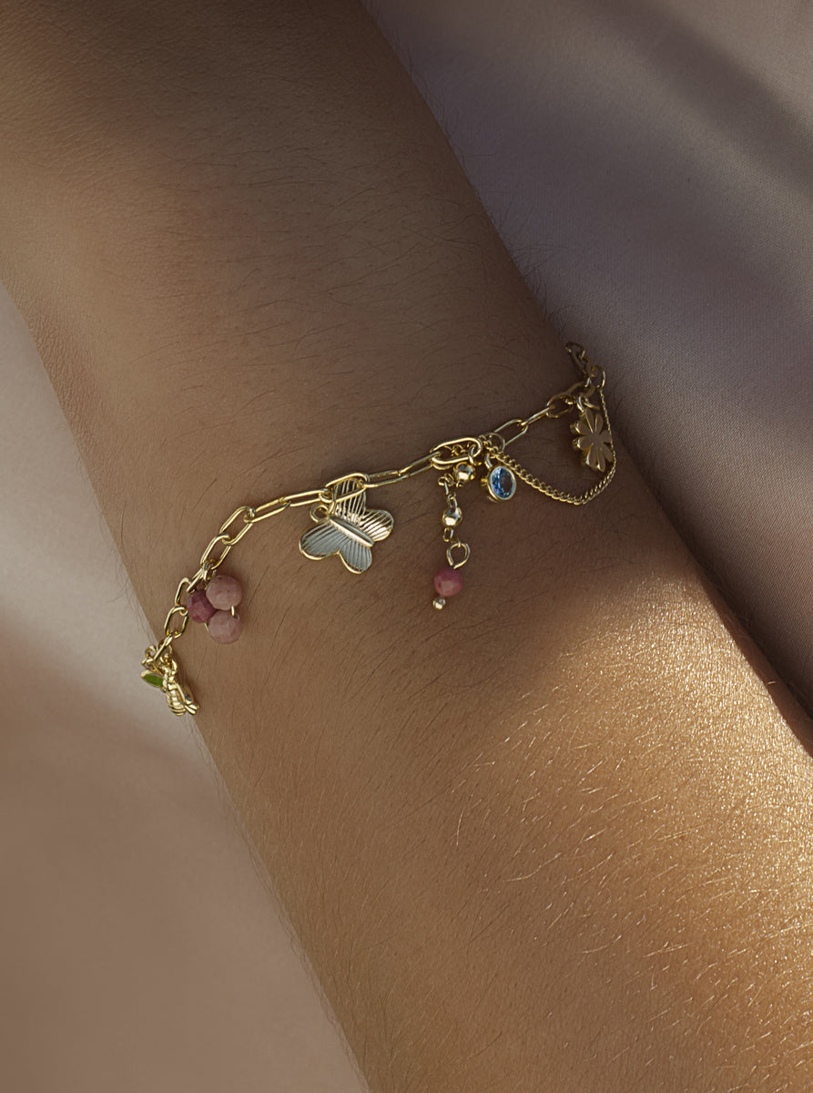 Pulsera de plata 925 con charms y cuentas rosa acabado dorado