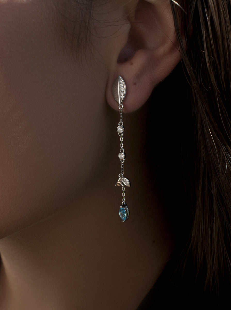 Pendientes largos de plata 925 con hoja y piedra azul