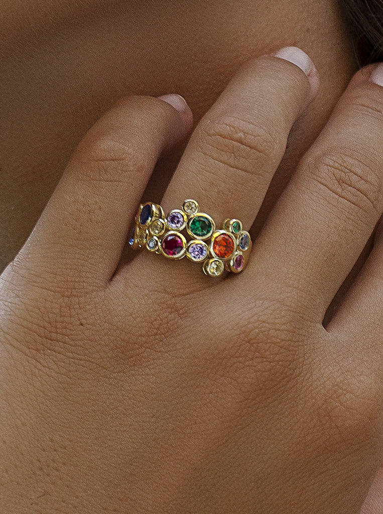 Anillo de plata bañado en oro multicolor con circonitas
