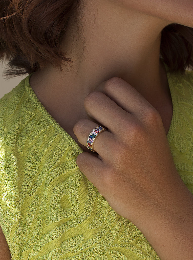 Anillo de plata multicolor con circonitas banda de colores