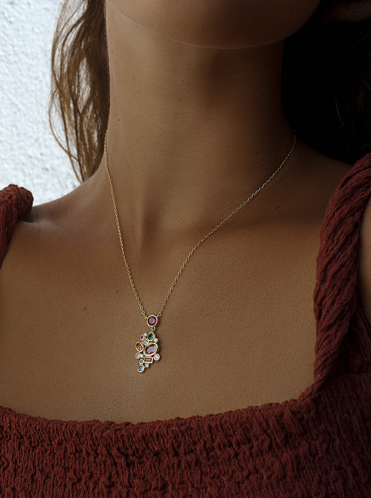 Collar de plata de ley 925 bañado en oro con colgante multicolor y zirconias
