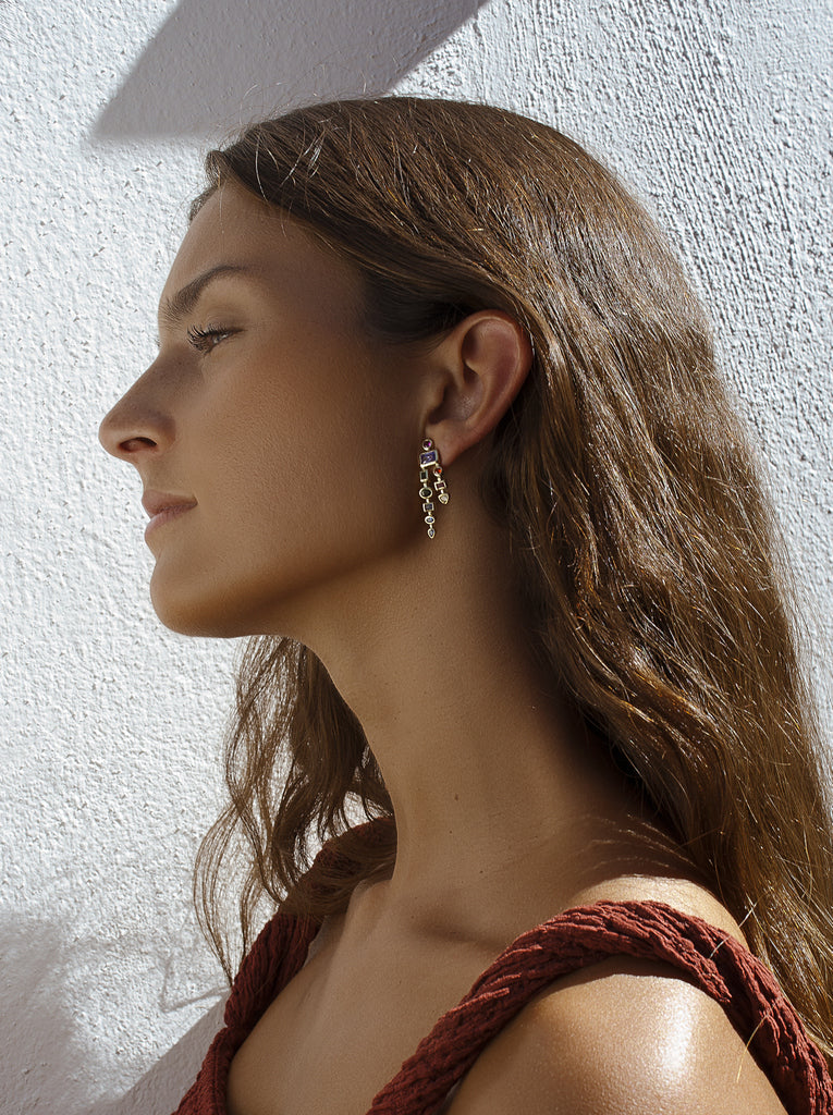 Pendientes largos prisma multicolor en plata de ley 925 con baño de oro