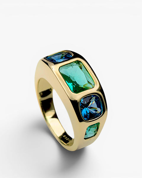 Anillo de plata dorado ancho con piedras verdes y azules engastadas