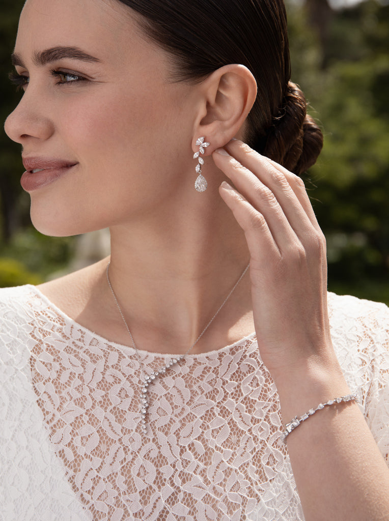 Pulsera de plata con circonitas blancas en cortes variados