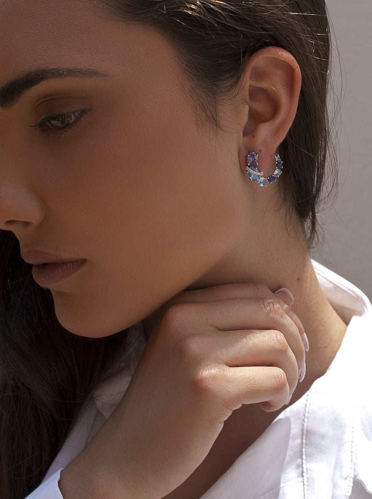 Pendientes media luna multicolor de plata en tonos azules