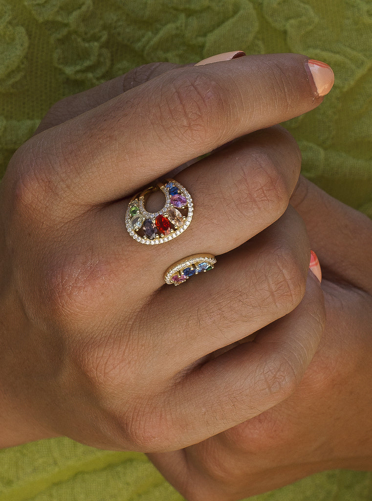 Anillo abierto de plata bañado en oro con circonitas multicolor | joya original