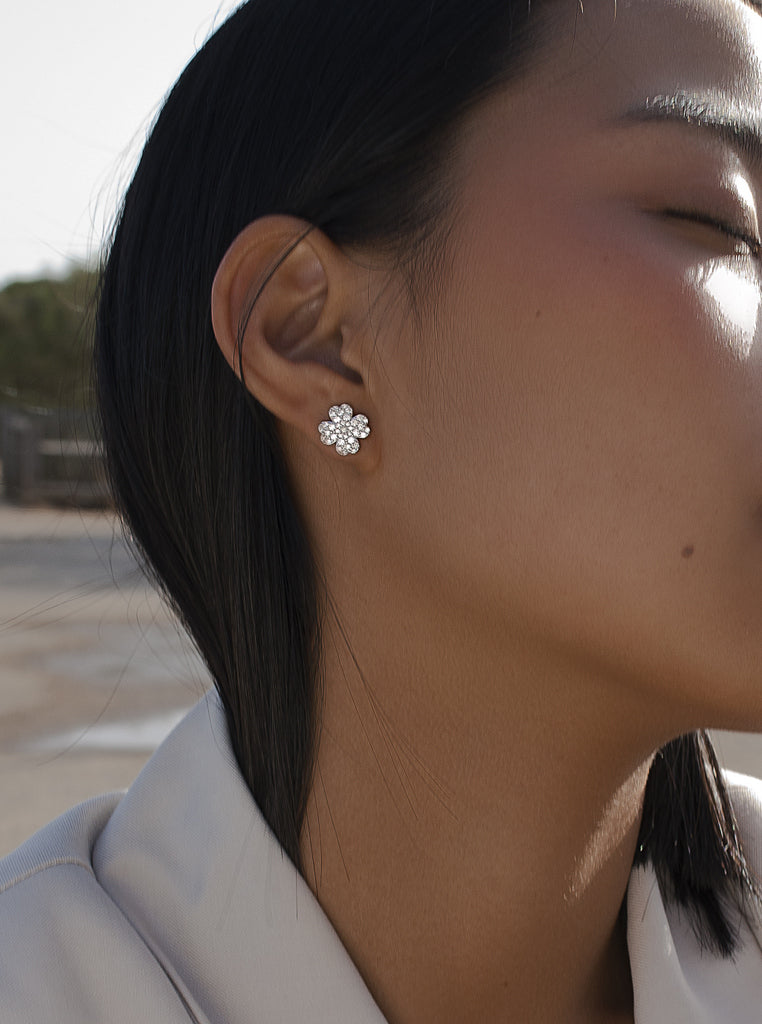 Pendientes de plata 925 con flor de circonitas