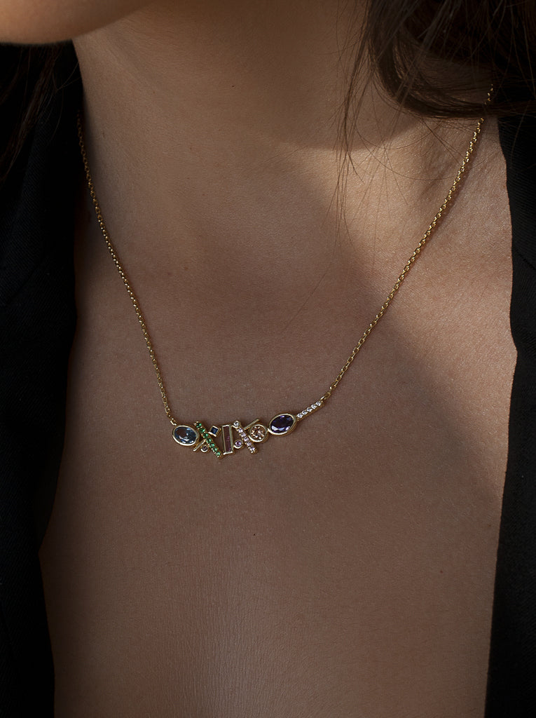 Collar geométrico kaleido multicolor de plata bañada en oro