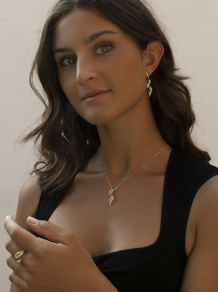 ring two tone silver with zirconias design spiral