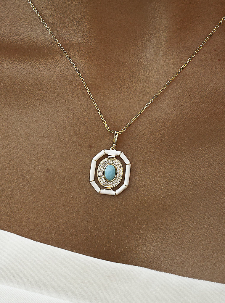 Colgante de plata bañado en oro octogonal con piedra turquesa
