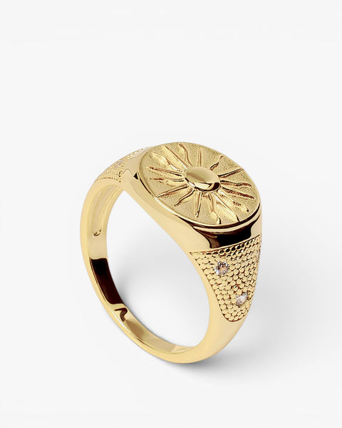 Sunray signet ring in gold-plated silver with engraving and zircons