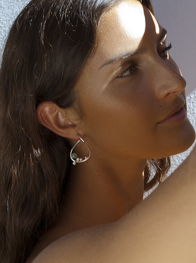Pendientes originales de plata con perlas y piedra turquesa