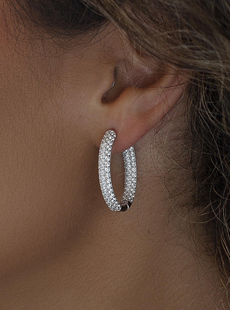 Pendientes aro de plata finos pequeños con circonitas