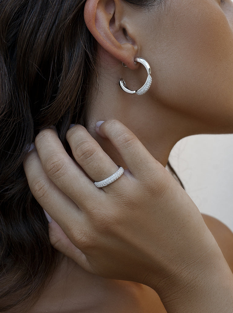 Bague en argent avec zircon cubique