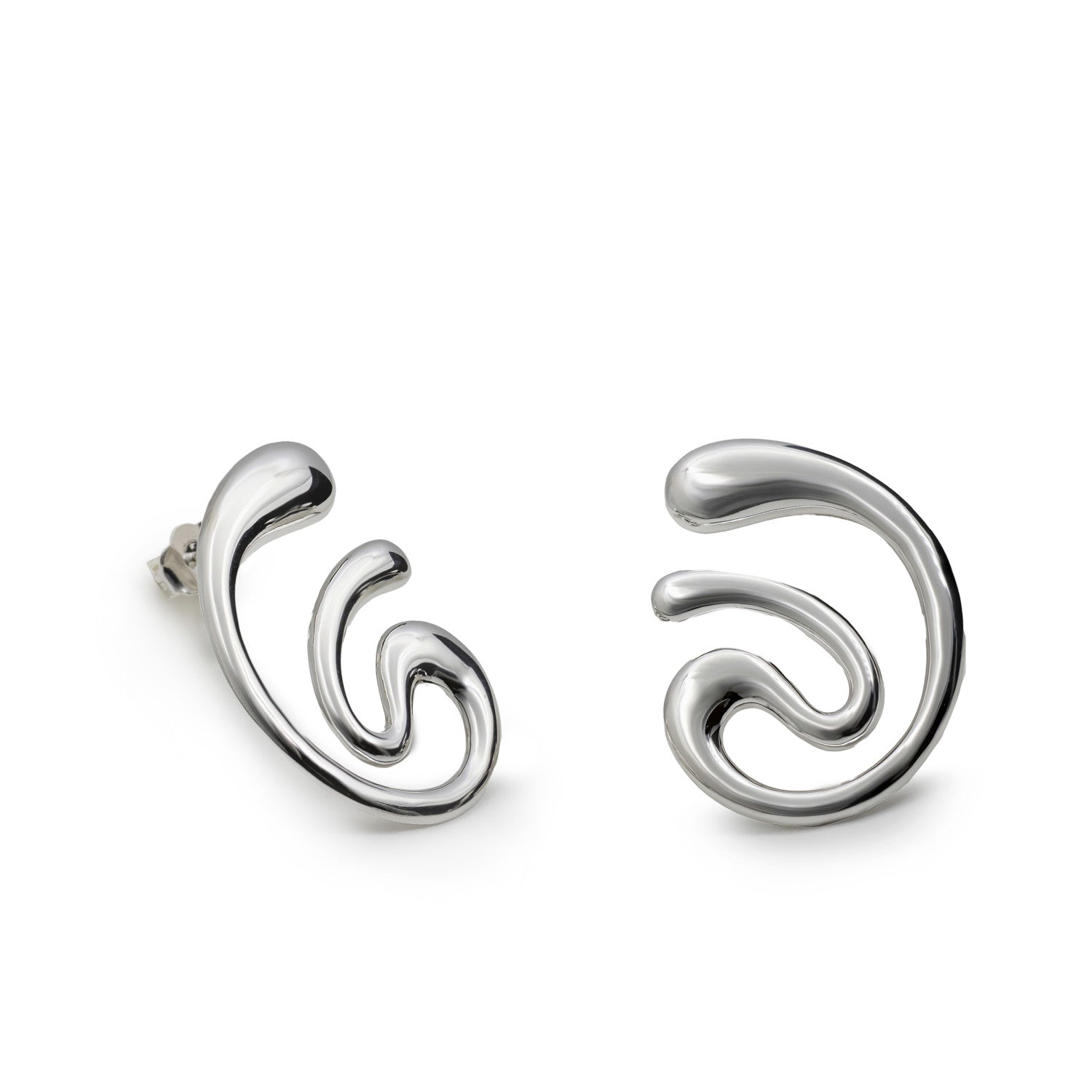 Boucles d'oreilles originales en argent avec un motif en spirale