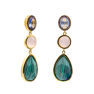 Pendientes largos de plata con malaquita  cuarzo rosa y cristal azul en acabado dorado