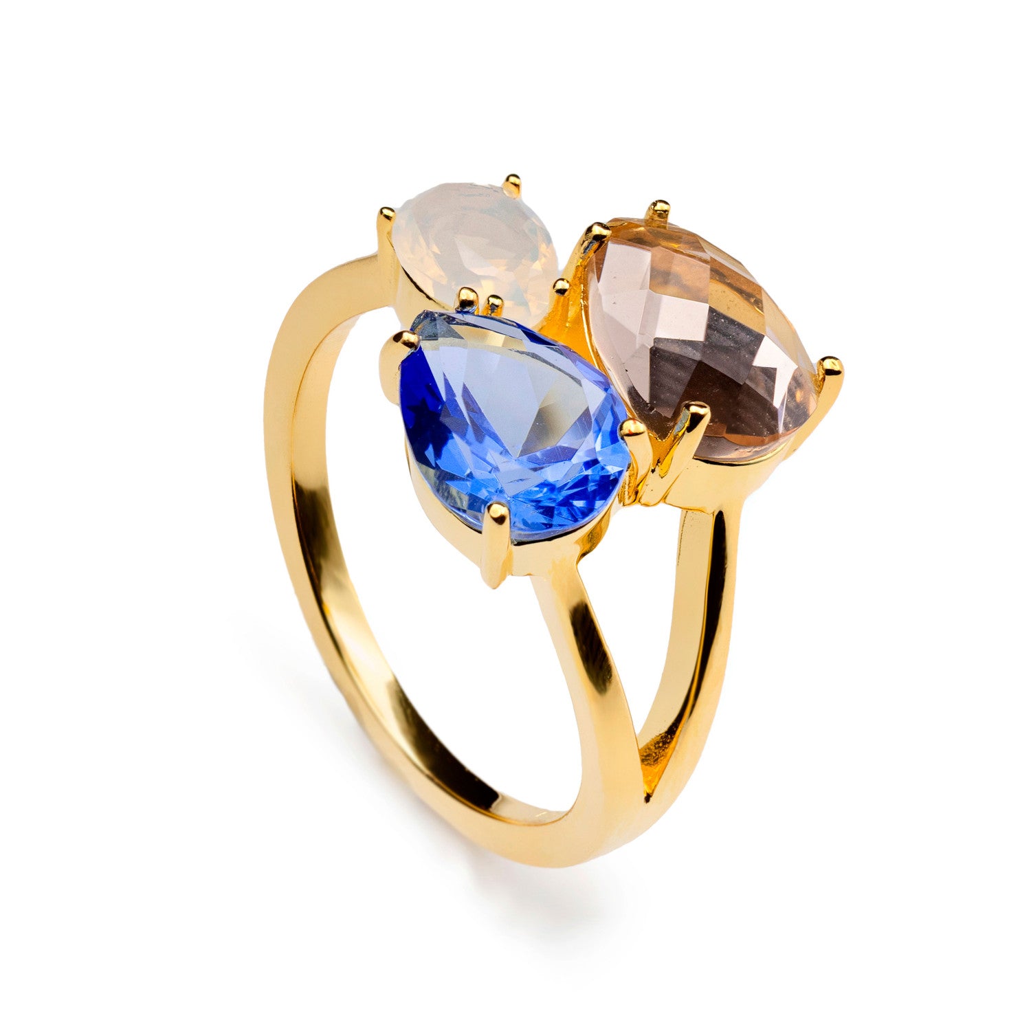 Anillo de plata acabado dorado con triple piedra azul  blanco y champagne