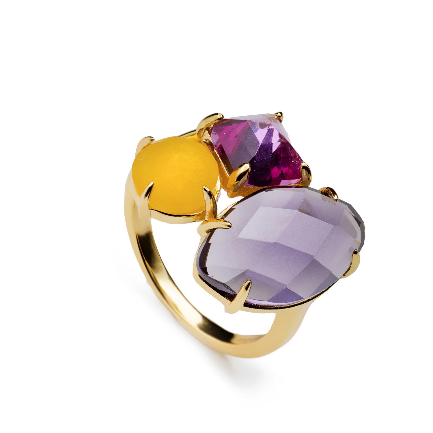 Anillo de plata dorada con piedras violetas y amarilla
