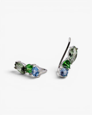 Pendientes trepadores de plata y piedras verdes