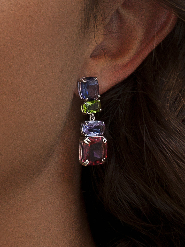 Pendientes largos de plata con piedras amarilla  azul cielo rosa y turquesa