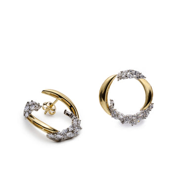 Pendientes de plata bañada en oro bicolor con circonitas – diseño envolvente