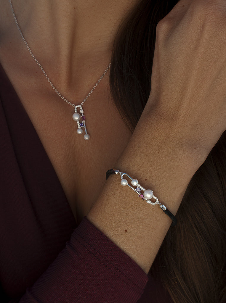 Pulsera de plata con perlas y piedras fucsia  lila y azul cielo