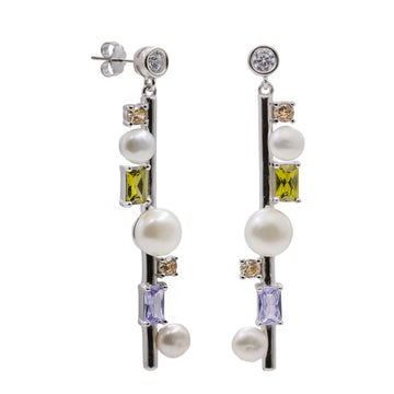Pendientes largos de plata de ley con perlas y piedras multicolor