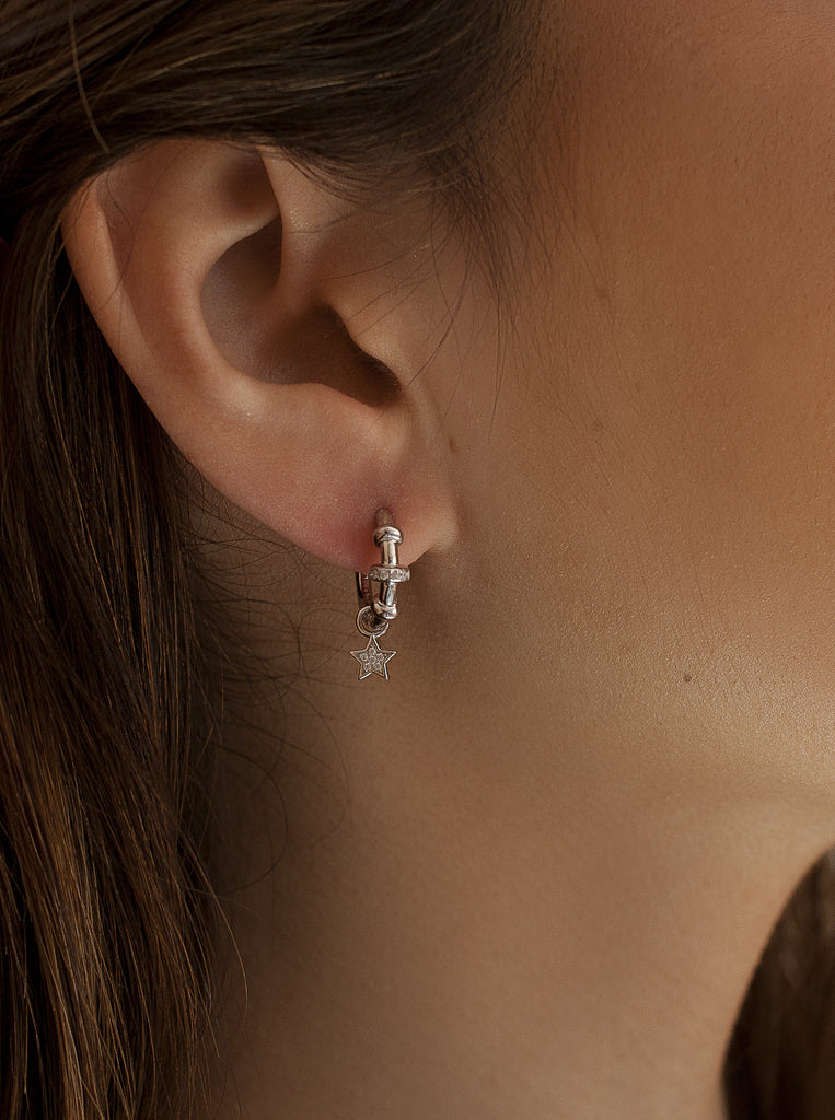Pendientes aro de plata con estrella y circonitas