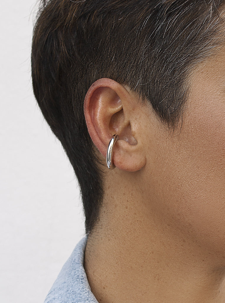 Manchette d'oreille minimaliste en argent, taille moyenne