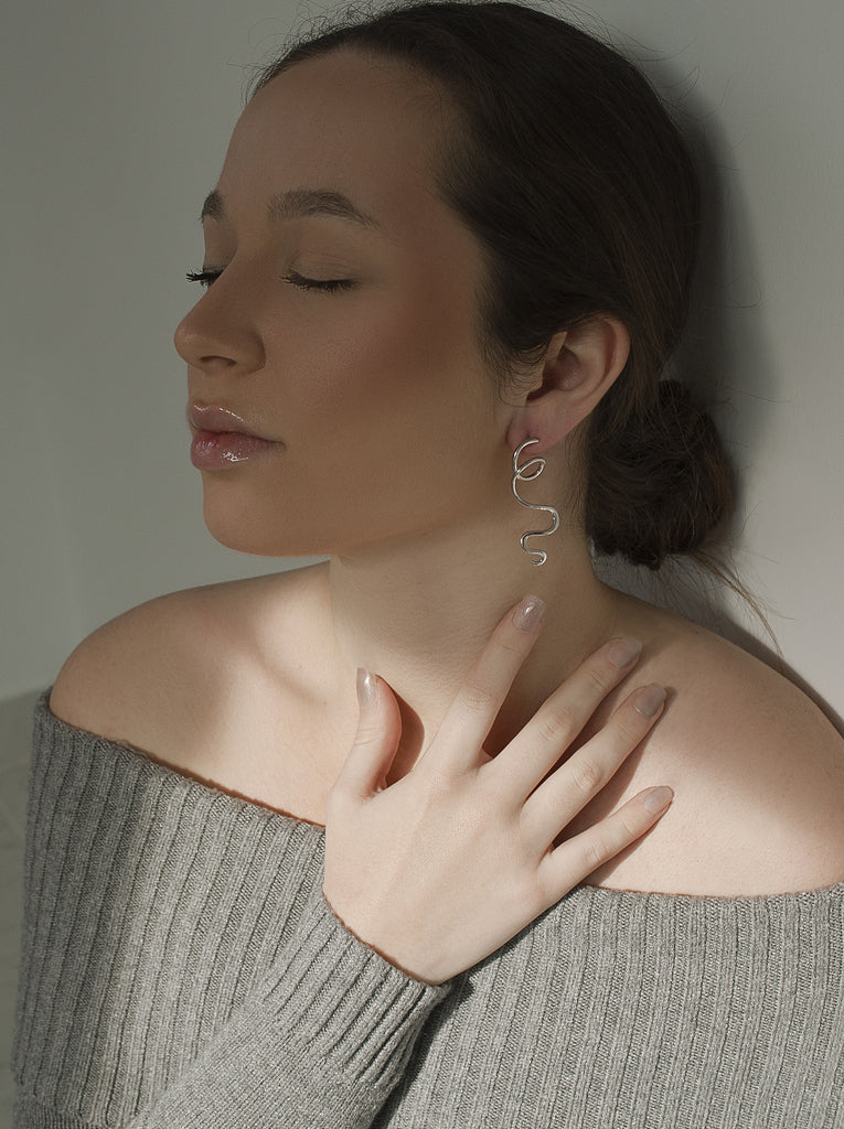 Pendientes de diseño de plata forma en espiral