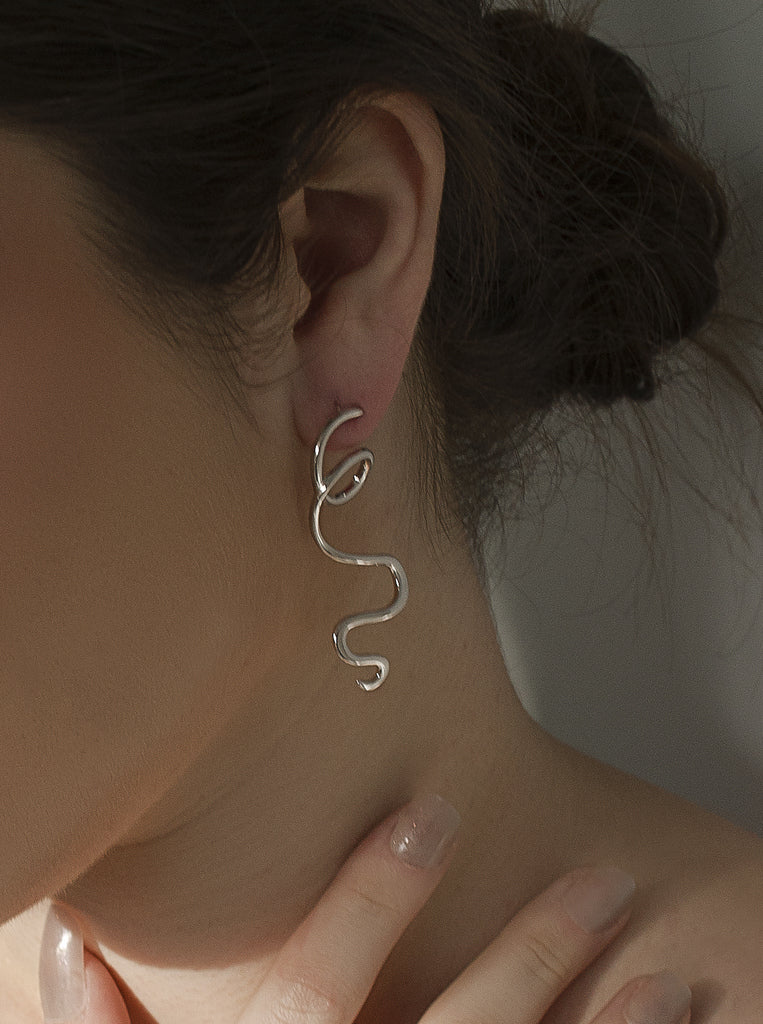 Pendientes de diseño de plata forma en espiral