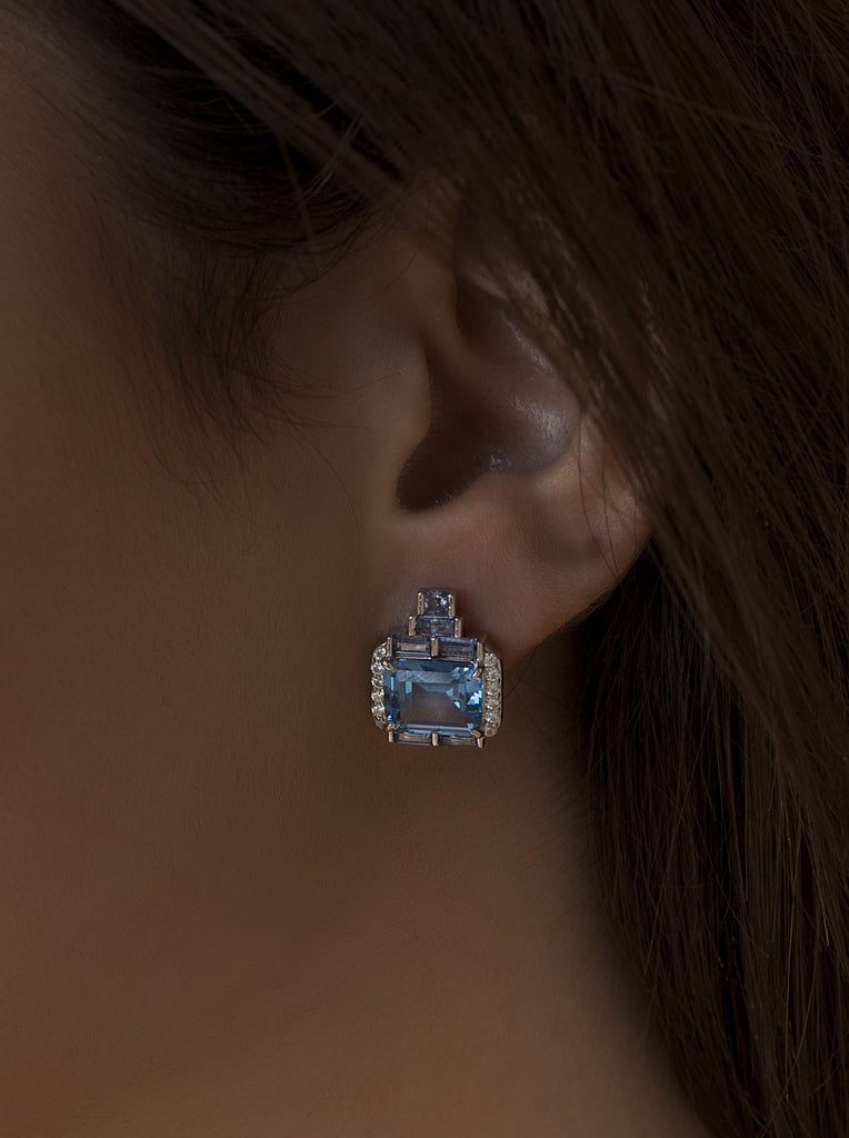 Pendientes de plata con piedras azules y detalles lila