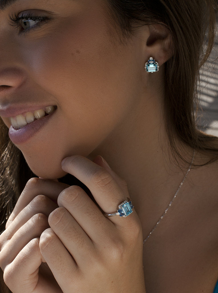 Pendientes de plata geométricos con piedras azules