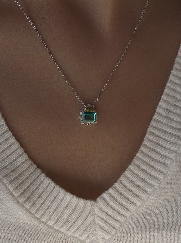 Collar de piedras de colores aguamarina y amarillo