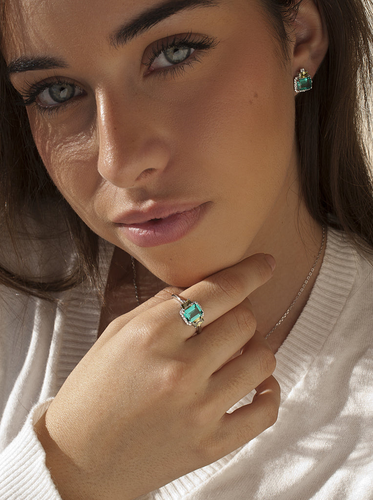 Anillo de piedras de colores aguamarina y amarillo