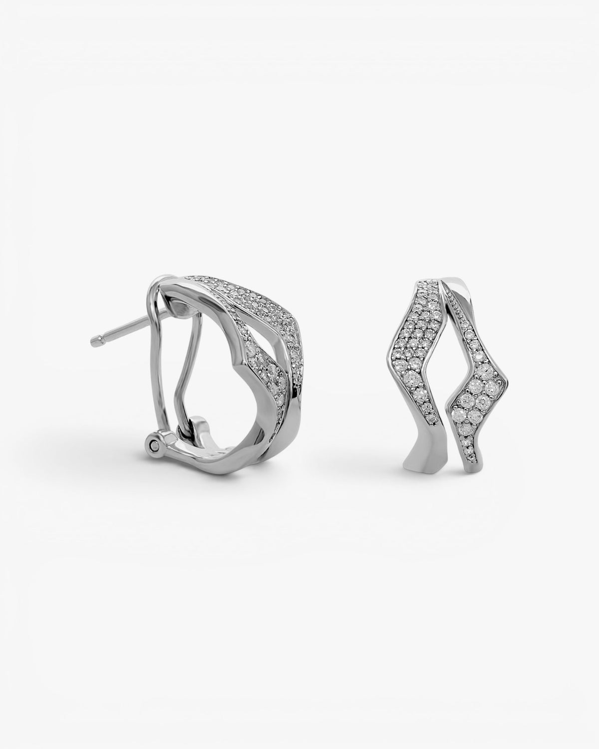 Pendientes geométricos de plata con circonitas
