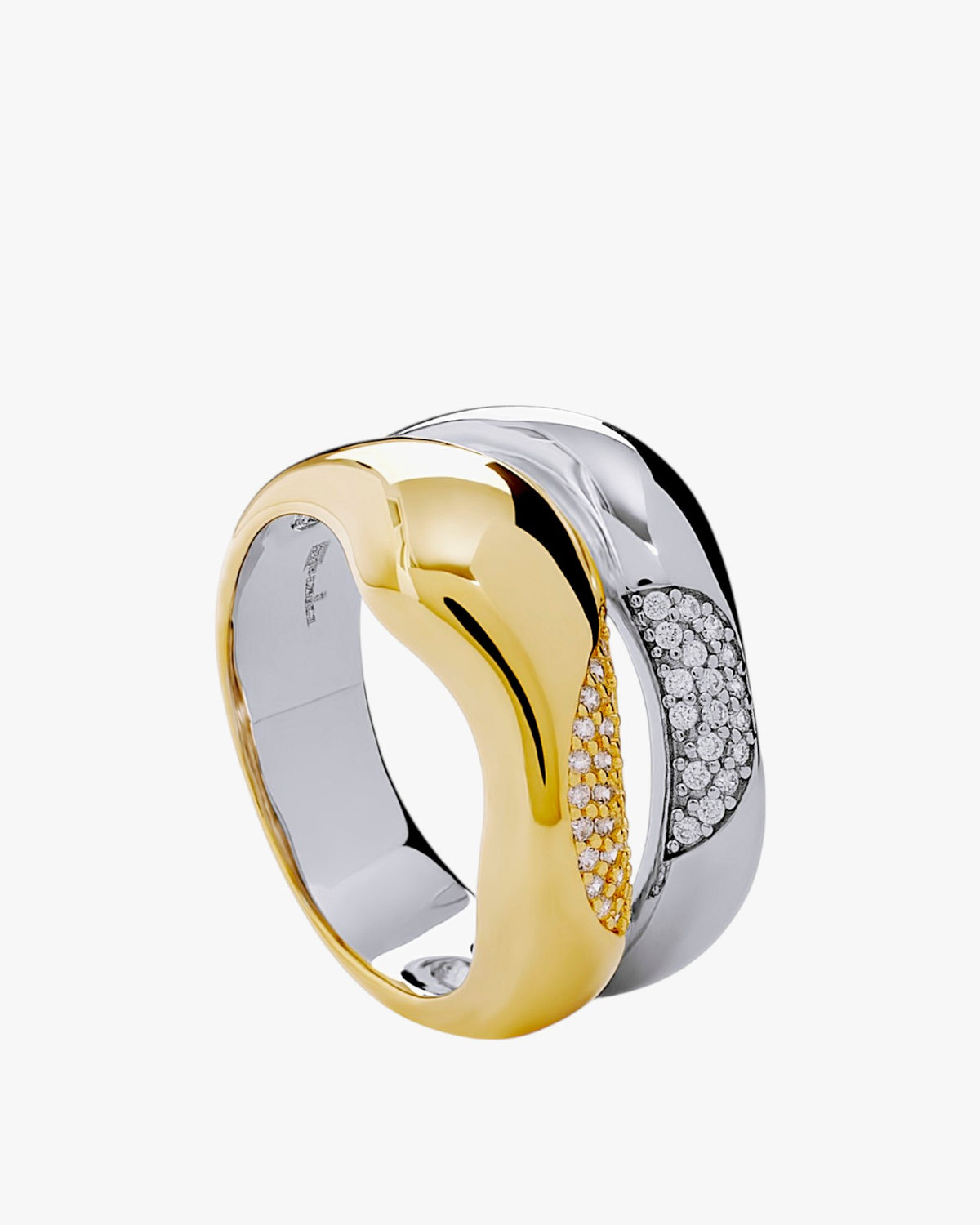 Anillo bicolor ancho con circonitas y diseño entrelazado