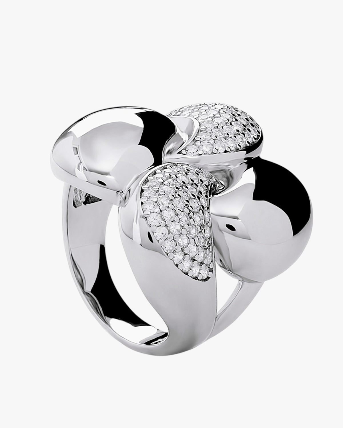 Anillo de plata ancho con diseño orgánico y circonitas