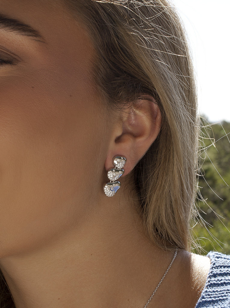 Pendientes de plata con diseño orgánico y circonitas